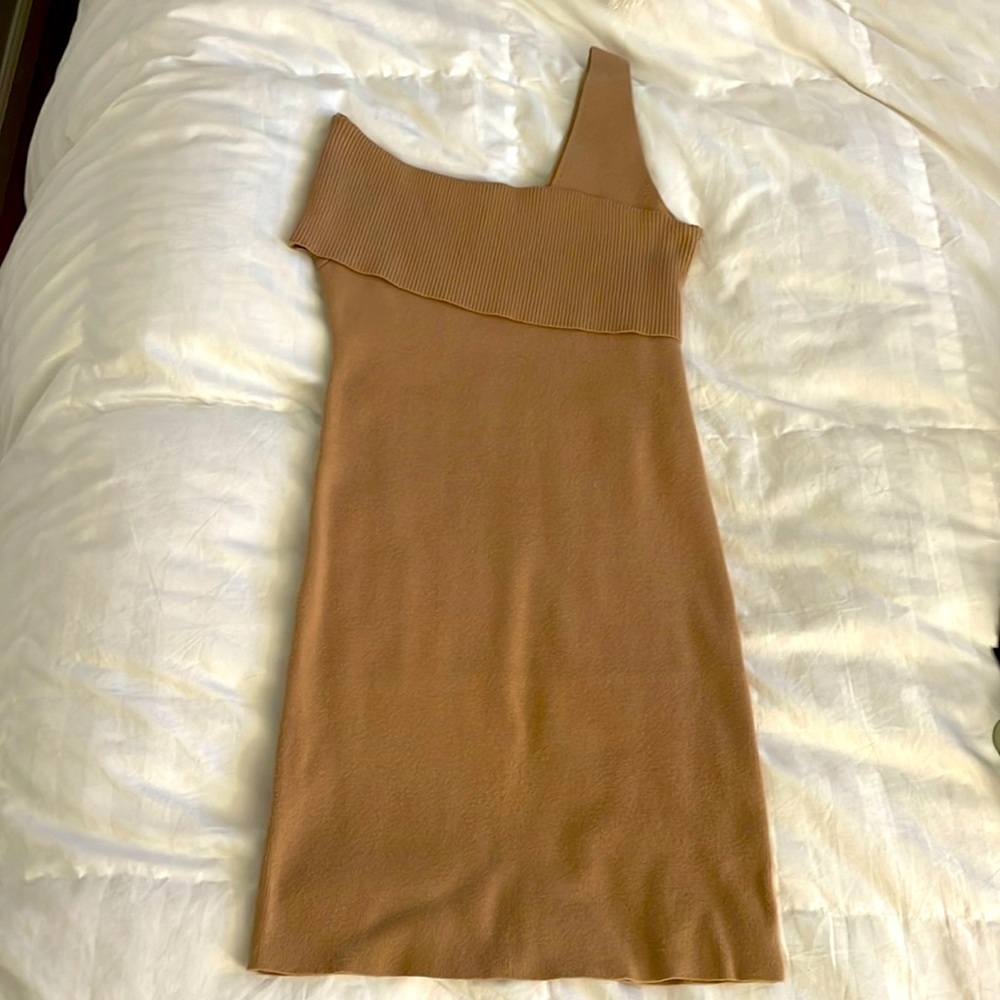 Tan one-shoulder sweater dress Line & Dot